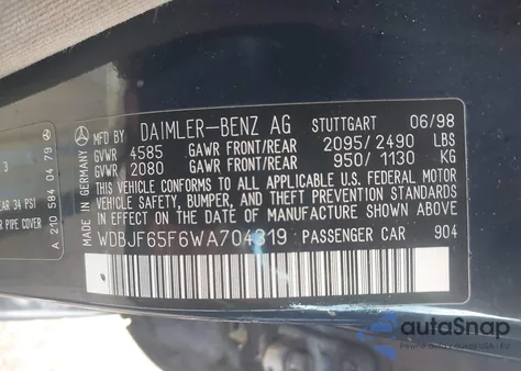 1998 Mercedes-Benz E 320 from USA, damaged, VIN WDBJF65F6WA704319